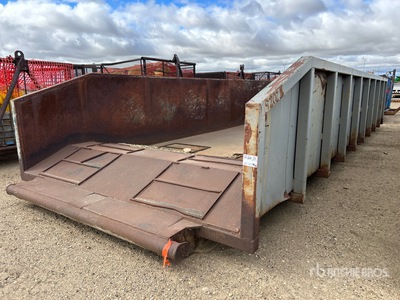 2004 30 ft Shale Bin
