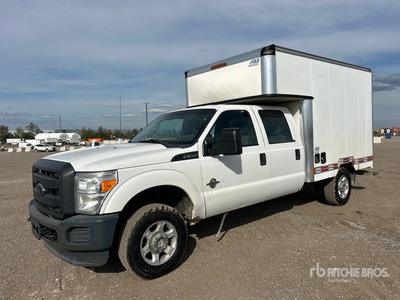 2015 Ford F-350 XL 4x4 Crew Cab ユーティリティトラック