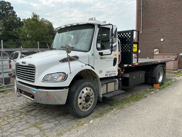 2018 Freightliner M2 106 4x2 Rollback Truck 2018 Freightliner M2 106 4x2 Rollback Truck