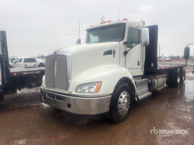 2015 Kenworth T660 6x4 Flatbed Truck