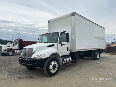 2019 International 4300 4x2 Furgonetka