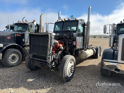 2014 Peterbilt 388 Ciągnik siodłowy T/A z kabiną dzienną (Inoperable)