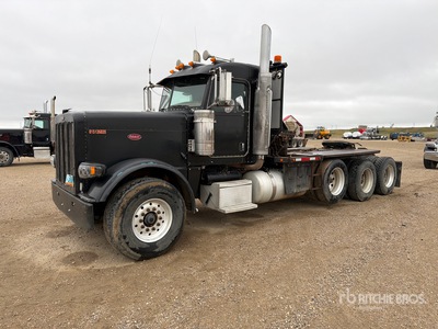 2012 Peterbilt 388 8x4 Camion treuil