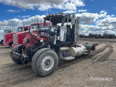 2012 Peterbilt 388 Cabeza Tractora Cabina Corta (Inoperable)