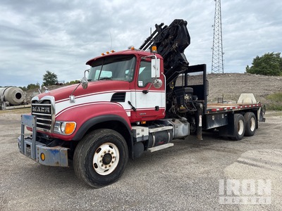 2004 Hiab 288E-4 HiPro 5690 lb Knuckle Boom on 2005 Mack CV713 6x4 Boom Truck