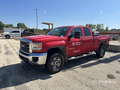 2016 GMC Sierra 2500HD 4x4 Extended Cab Pickup