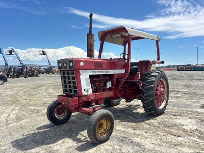 International Harvester 966 2WD Tractor