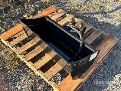 2026 GIYI GY-3TB 32 in 0.1 m3 Hydraulic Tilting Godet de pelleteuse - Fits Cat 3 - 5 ton (Unused)