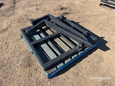 1100 mm Tractor Pallet Forks (Unused)