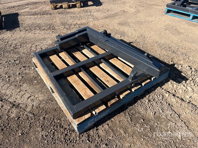 1100 mm Tractor Pallet Forks (Unused)