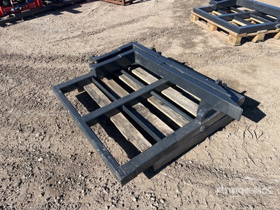 1100 mm Tractor Pallet Forks (Unused)