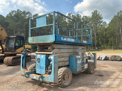 2011 Genie GS-5390RT 4x4 Diesel Scissor Lift