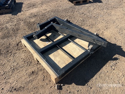 1100 mm Tractor Pallet Forks (Unused)