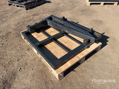1100 mm Tractor Pallet Forks (Unused)