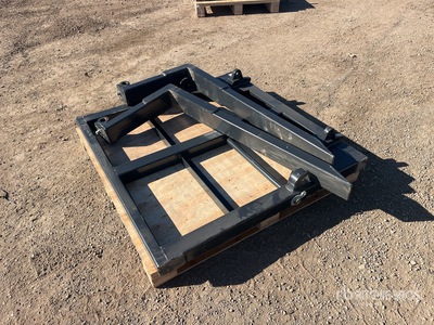 1100 mm Tractor Pallet Forks (Unused)