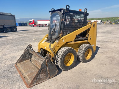 Cat 226B3 Two-Speed Minicargadora