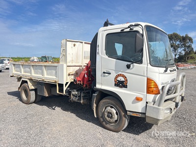 2004 Hino FC4J 4x2 Dump Truck with Crane