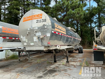 2000 Brenner 7000 gal T/A Tanker Trailer