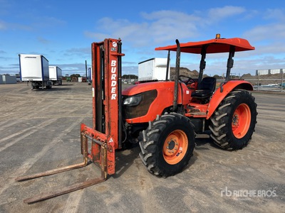 Kubota M7040 4WD Tractor