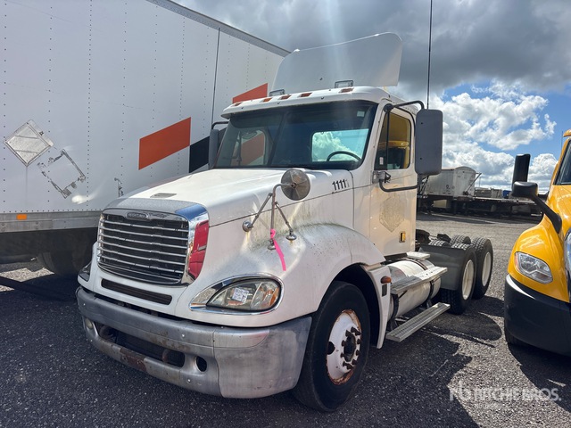 2005 Freightliner 2005 Freightliner Columbia 120 6x4 T/A Day Cab Truck Tr