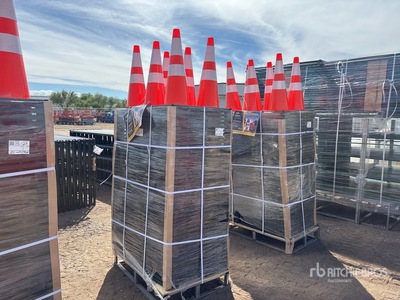 Quantity of (250) 2026 EMC SC28L 28 in Traffic Cones (Unused)