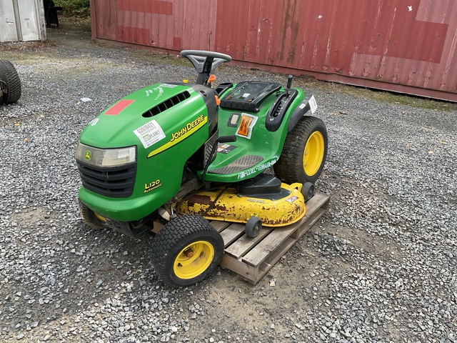 John Deere L120 Lawn Mower