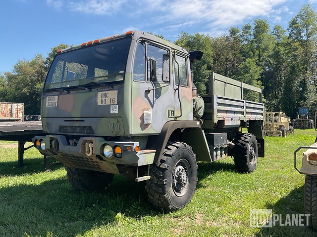 2006 Stewart & Stevenson M1078A1 LMTV 4x4 Cargo Truck