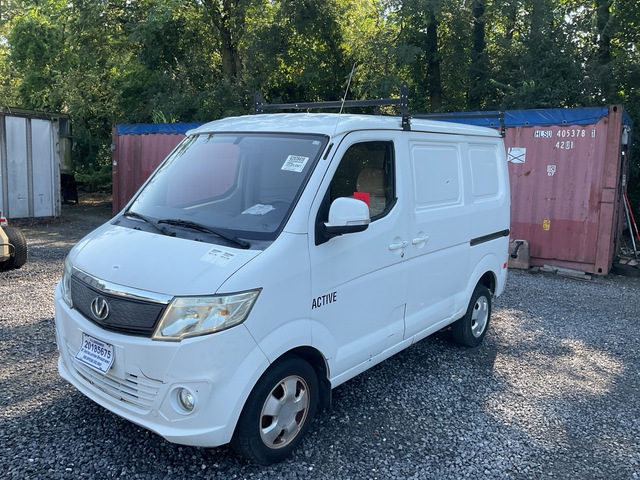 Vantage EV 1000 Minivan