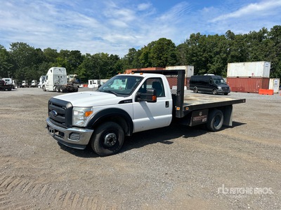 2016 Ford F-350 XL 4x2 Flatbed Truck