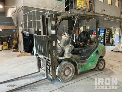 2014 Komatsu FG25T-16 8700 lb Pneumatic Tire Forklift