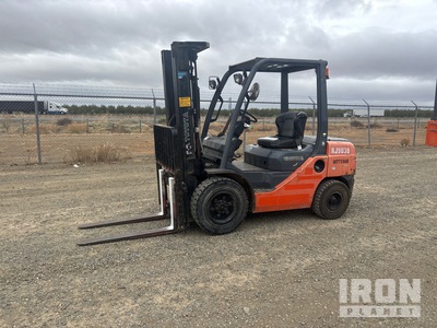 2018 Toyota 8FDU30 5620 lb Pneumatic Tire Carretilla Elevadora