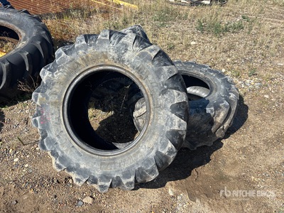 Michelin XMCL 400/70R20 Tires - Fits Cat 905