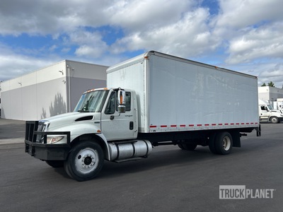 2012 International MA025 DuraStar 4x2 Van Truck