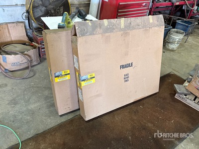 Left and Right Windshield - Fits Western Star 4700/4900