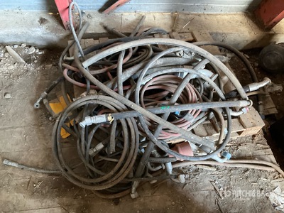 Quantity of Hydraulic Hoses