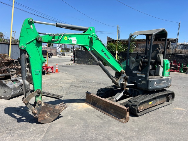 Bobcat E42 Mini Excavator Bobcat E42 Mini Excavator