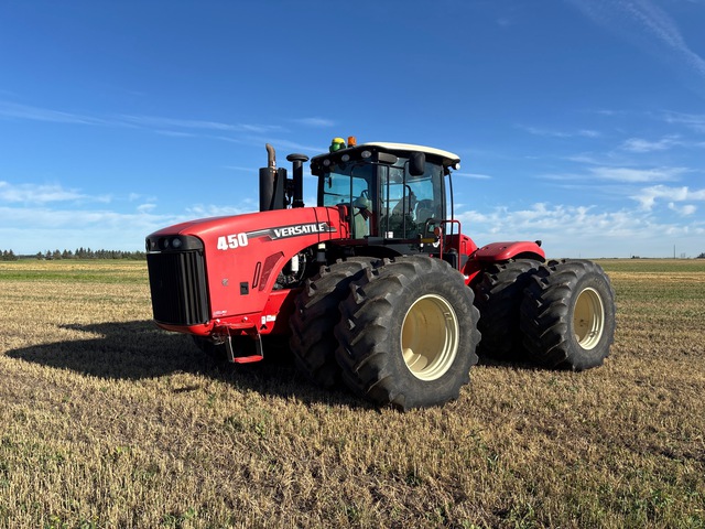 2012 Versatile 450 Articulated 4WD Tractor