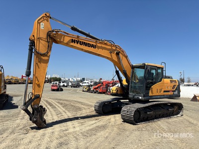 2014 Hyundai HX220L Tracked Excavator