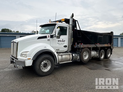 2019 Kenworth T880 8x4 Tri/A Dump Truck