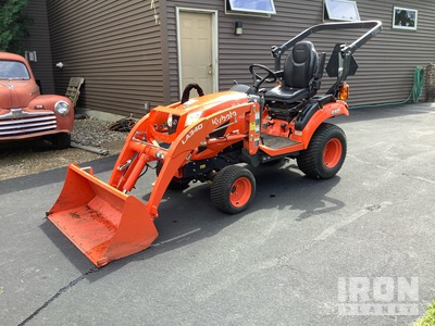 Kubota BX23S 4WD ユーティリティトラクター