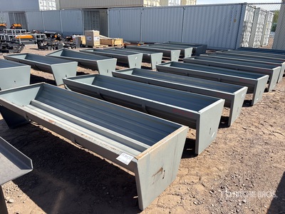 Quantity of (7) 2025 Kit Containers CF-90-V2025 90 in Alimentador de ganado (Unused)