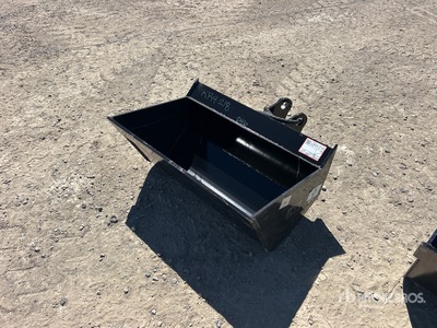 2026 GIYI GY-D5T 35 in Hydraulic Tilting Excavator Bucket - Fits Cat 3 - 5 ton (Unused)