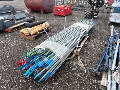 Quantity of Assorted Scaffold Braces