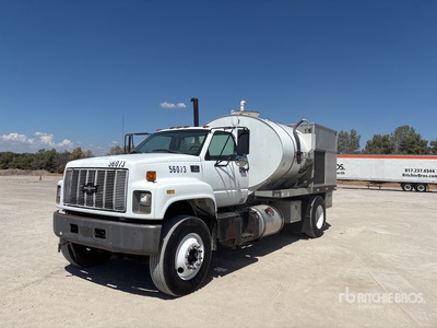 Vactor RAMJET on 2002 Chevrolet C7500 4x2 Écureur d'égout monté sur camion