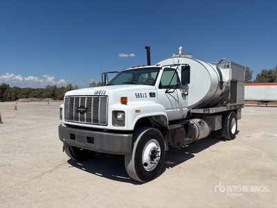 Vactor RamJet on 2002 Chevrolet C7500 4x2 Sewer Cleaner Truck