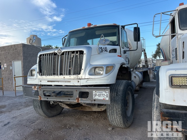 2005 International Workstar 7600 6x4 Mixer Truck