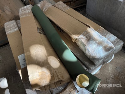 Lot of (20) Tube, Metallic