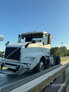 2017 Volvo VNM T/A Day Cab Truck Tractor