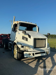 2017 Volvo VNM T/A Day Cab Truck Tractor