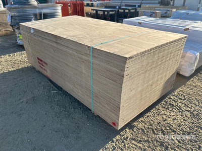 Quantity of (70) 4 ft x 8 ft (0.5 in Thick) G1S (Good 1 Side) Sanded 5 Ply Douglas Fir No Stamp Multiplex (Unused)